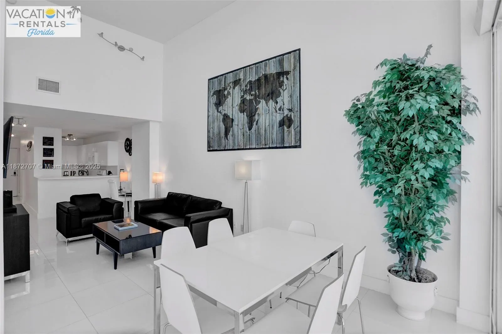 5445 Collins Ave, #BAY-14