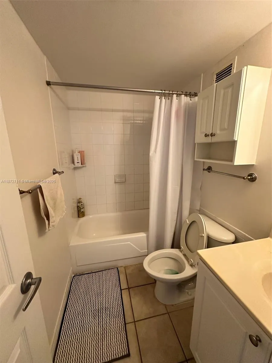 2501 S Ocean Dr, #1418