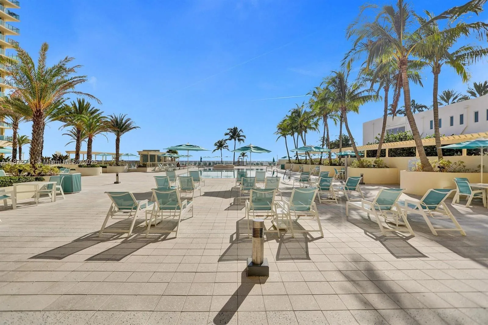 2501 S Ocean Dr, #1418