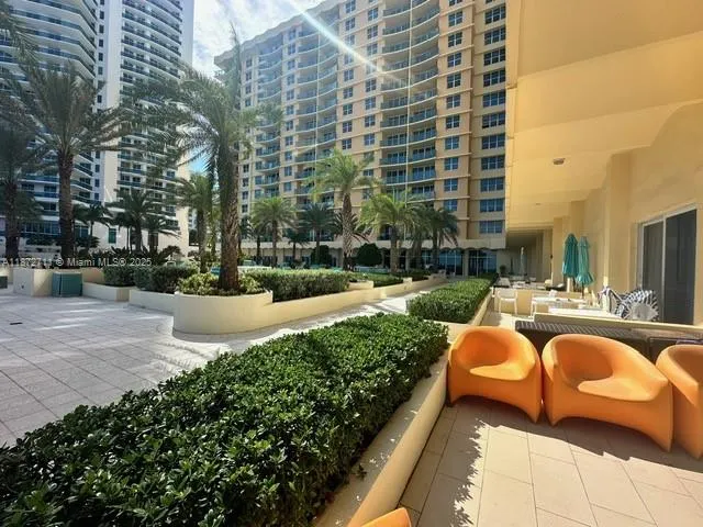 2501 S Ocean Dr, #1418