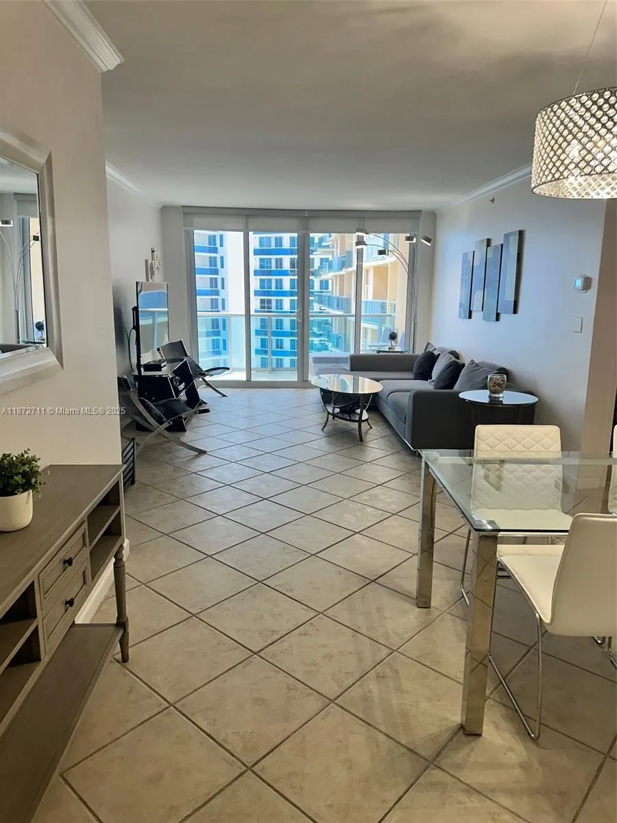2501 S Ocean Dr, #1418