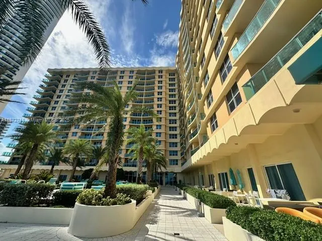2501 S Ocean Dr, #1418