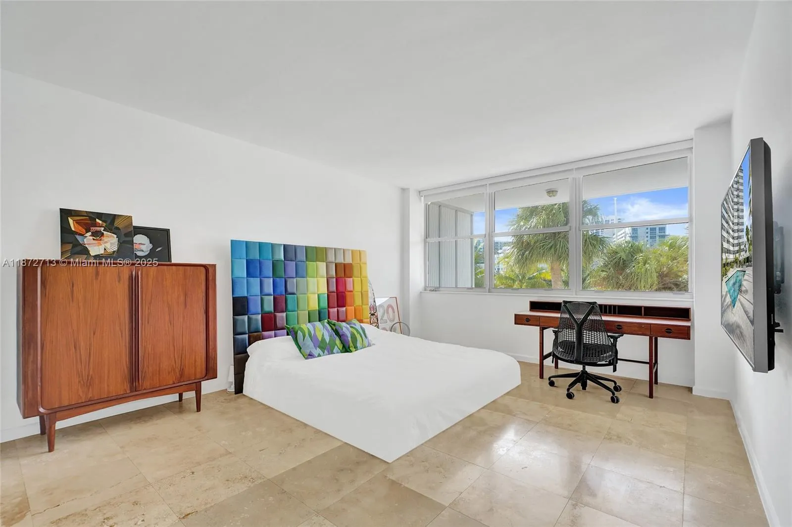 20 Island Ave, #211