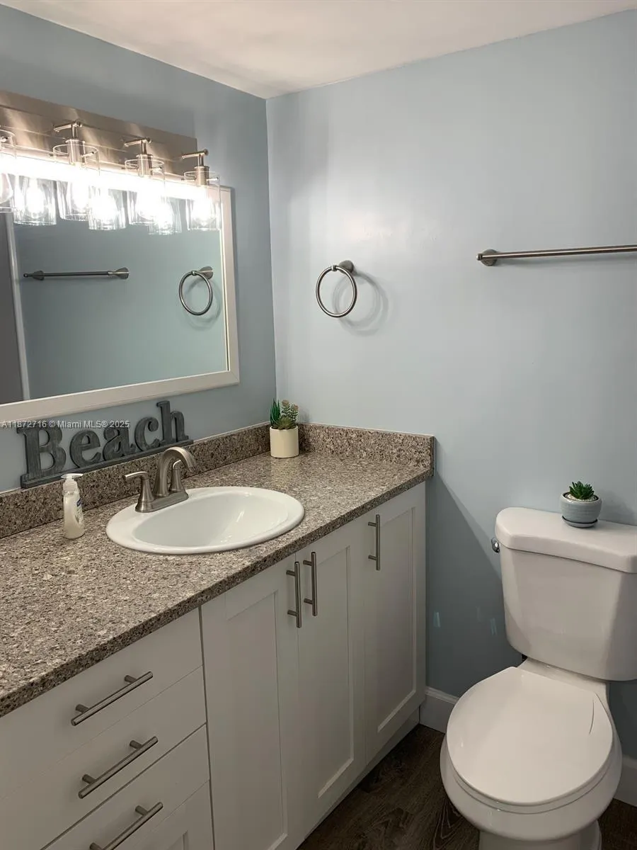 2625 Collins Ave, #1802