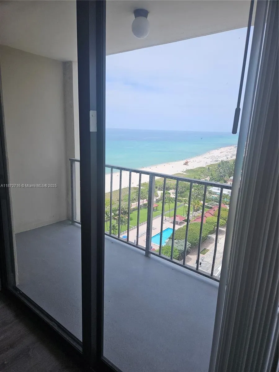 2625 Collins Ave, #1802