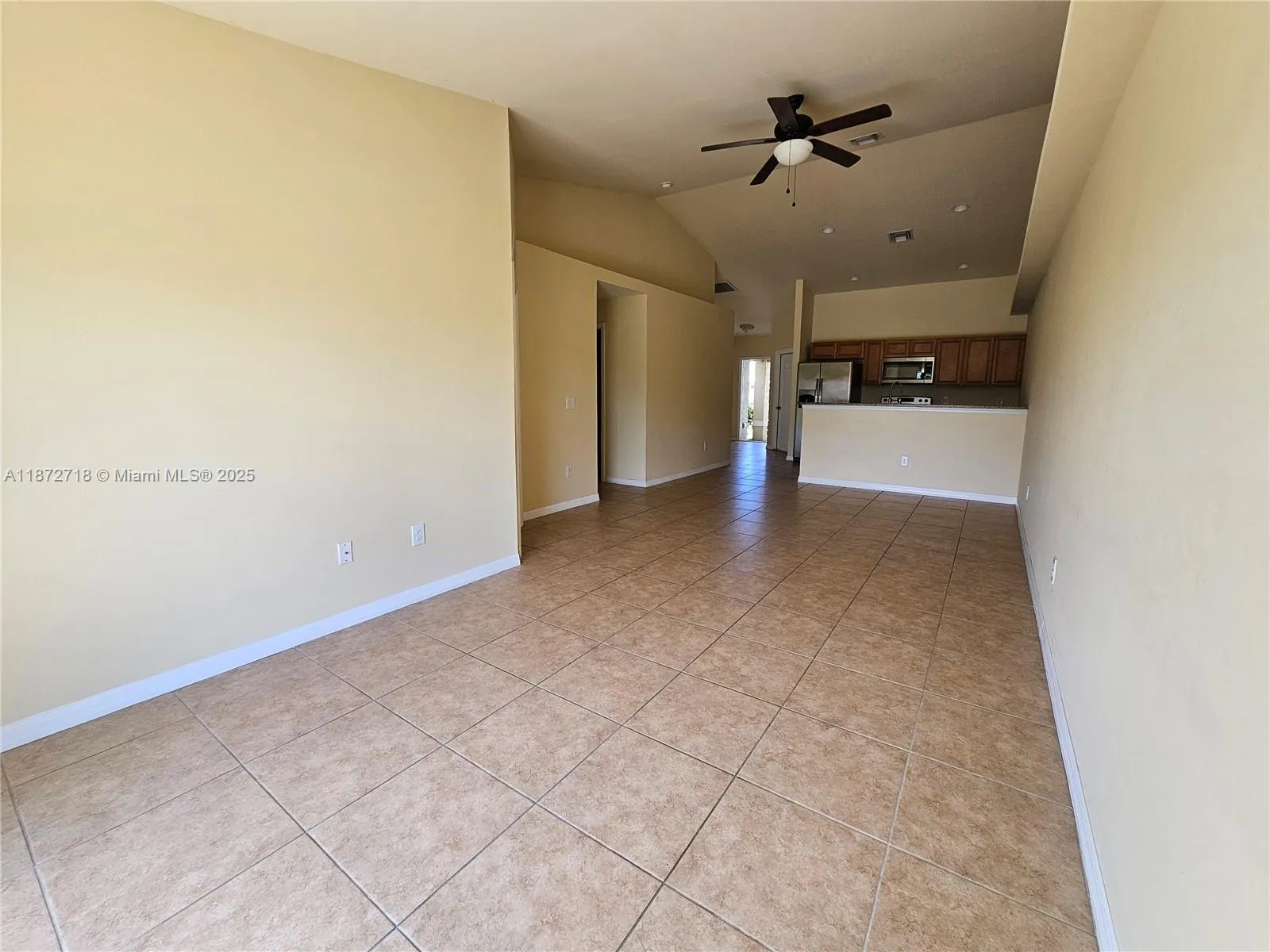 134 SE 12th St, #-