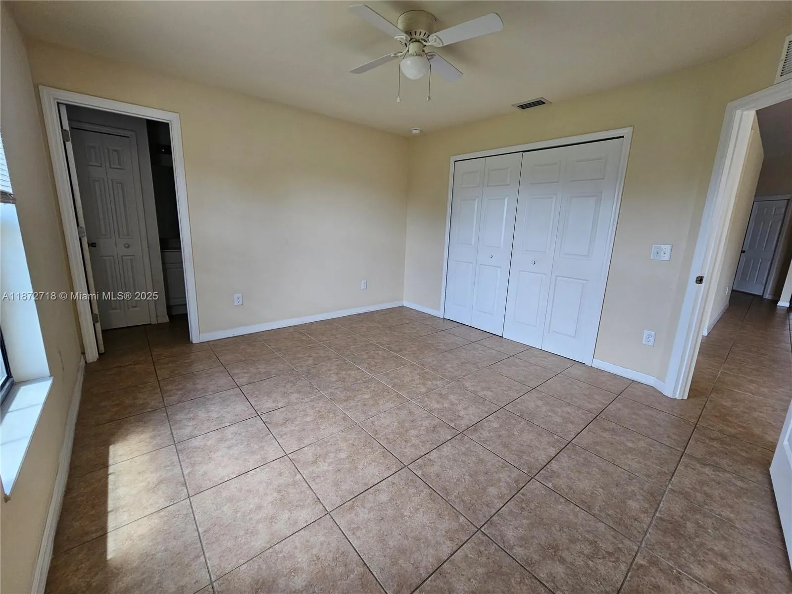 134 SE 12th St, #-