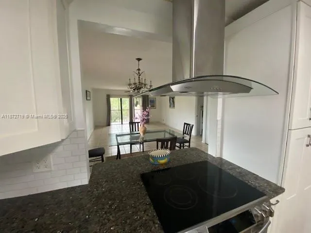 437 Lakeview Dr, #201