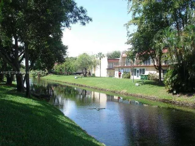 5827 NW 57th Ave, #5827