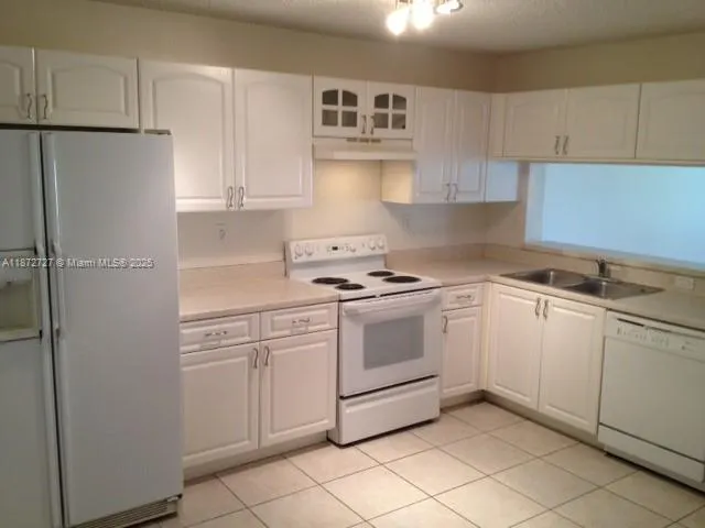 5827 NW 57th Ave, #5827