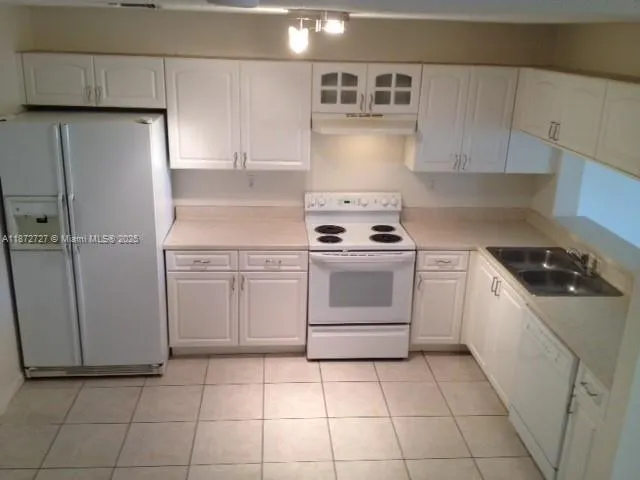 5827 NW 57th Ave, #5827