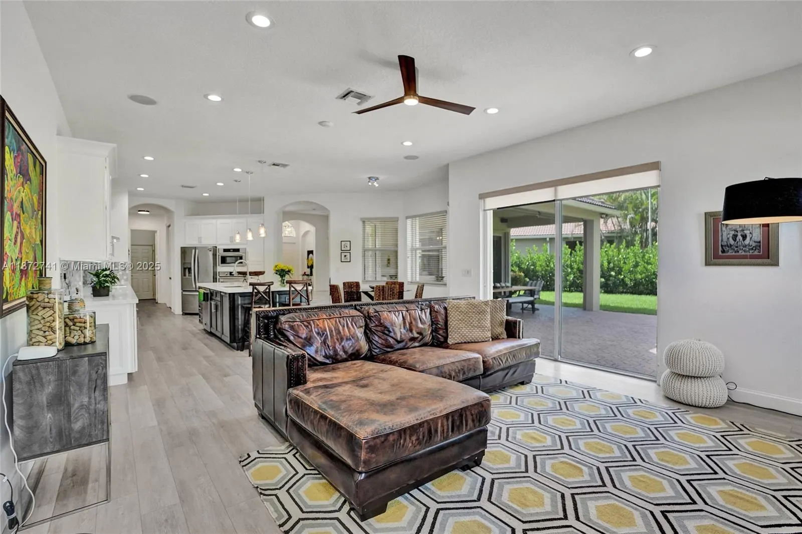 3695 W Gardenia Ave