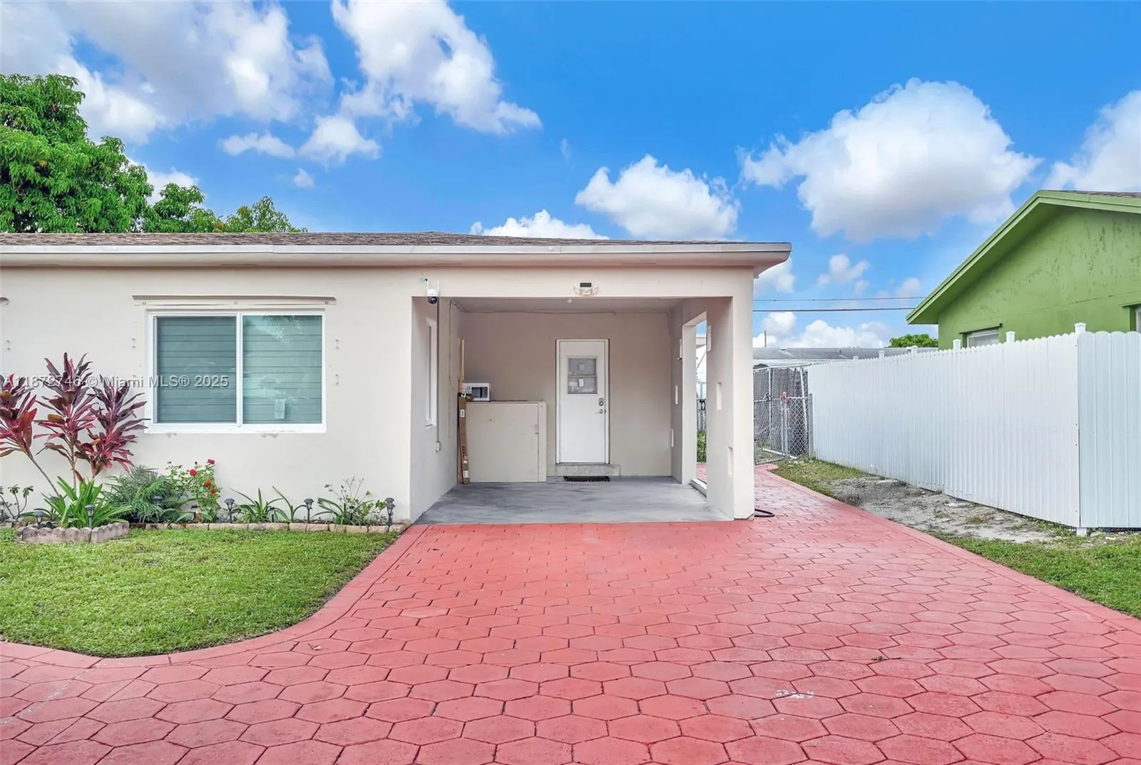 6840 SW 26th Ct