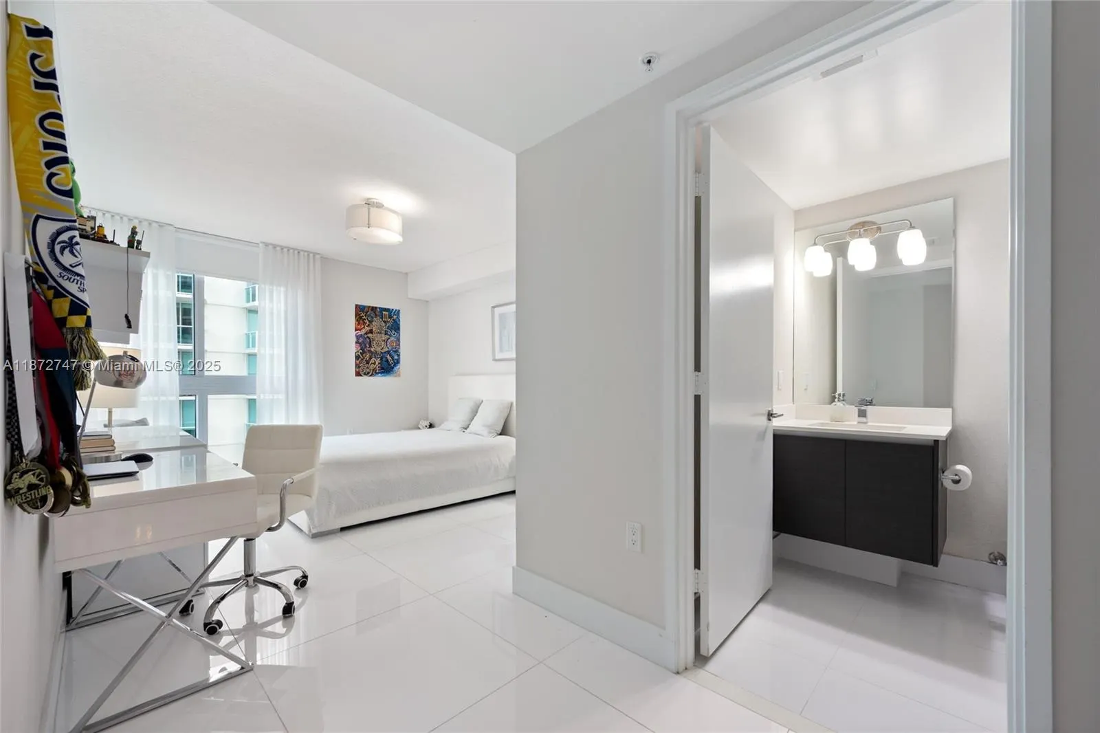 300 Sunny Isles Blvd, #4-1501