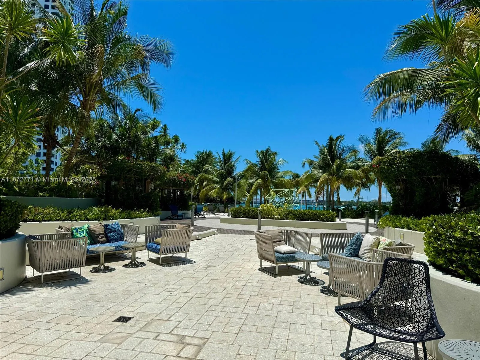 1500 Bay Rd, #462S