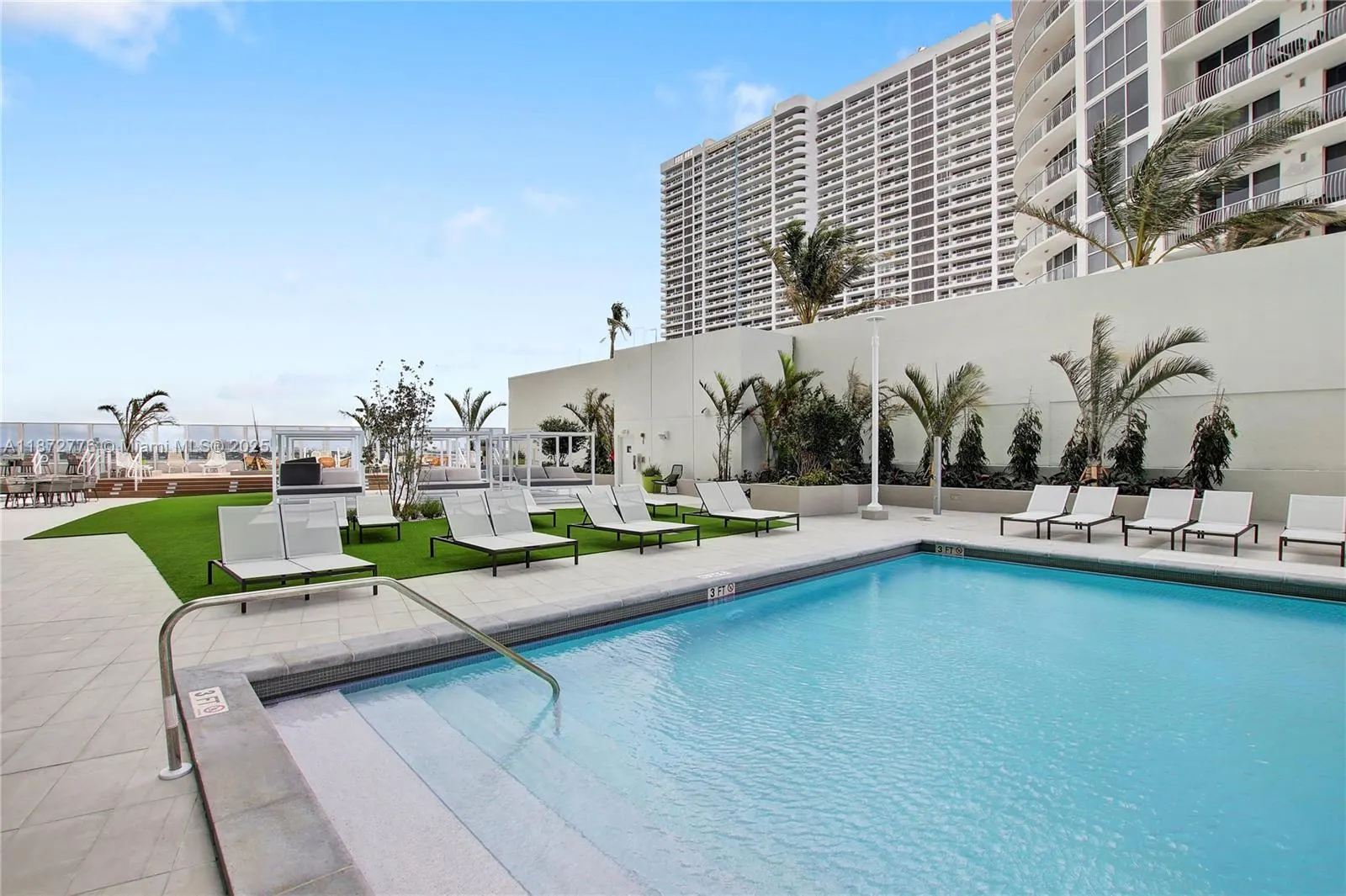 1756 N Bayshore Dr, #36B