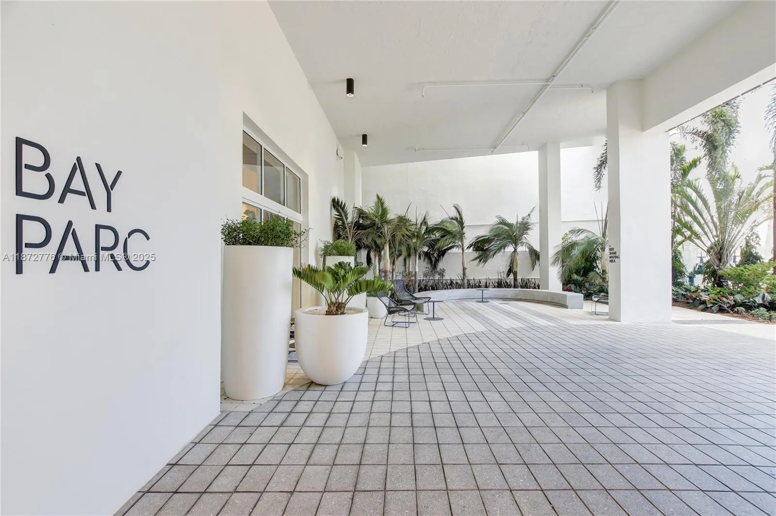1756 N Bayshore Dr, #36B
