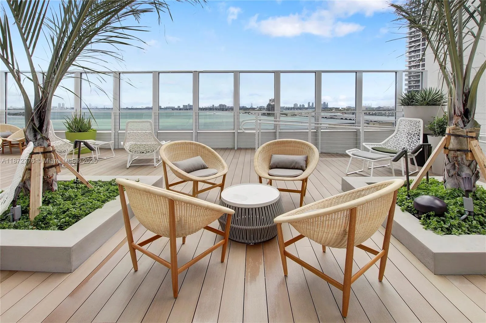 1756 N Bayshore Dr, #36B
