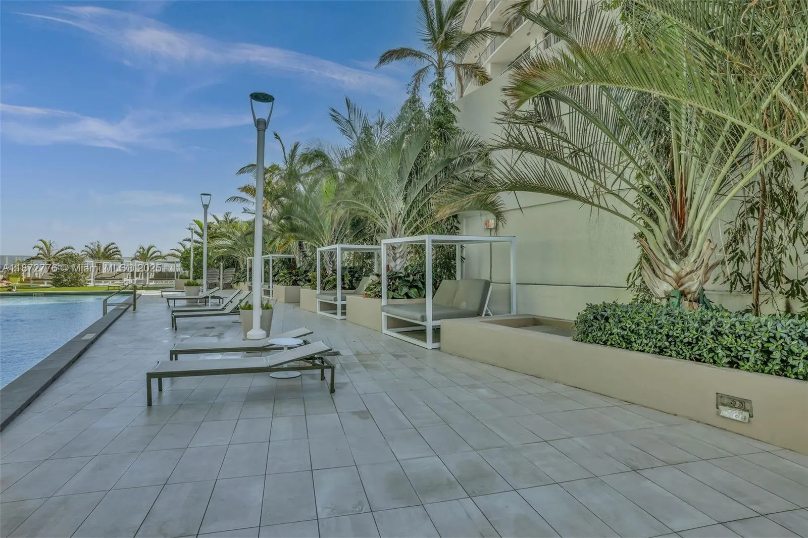 1756 N Bayshore Dr, #36B