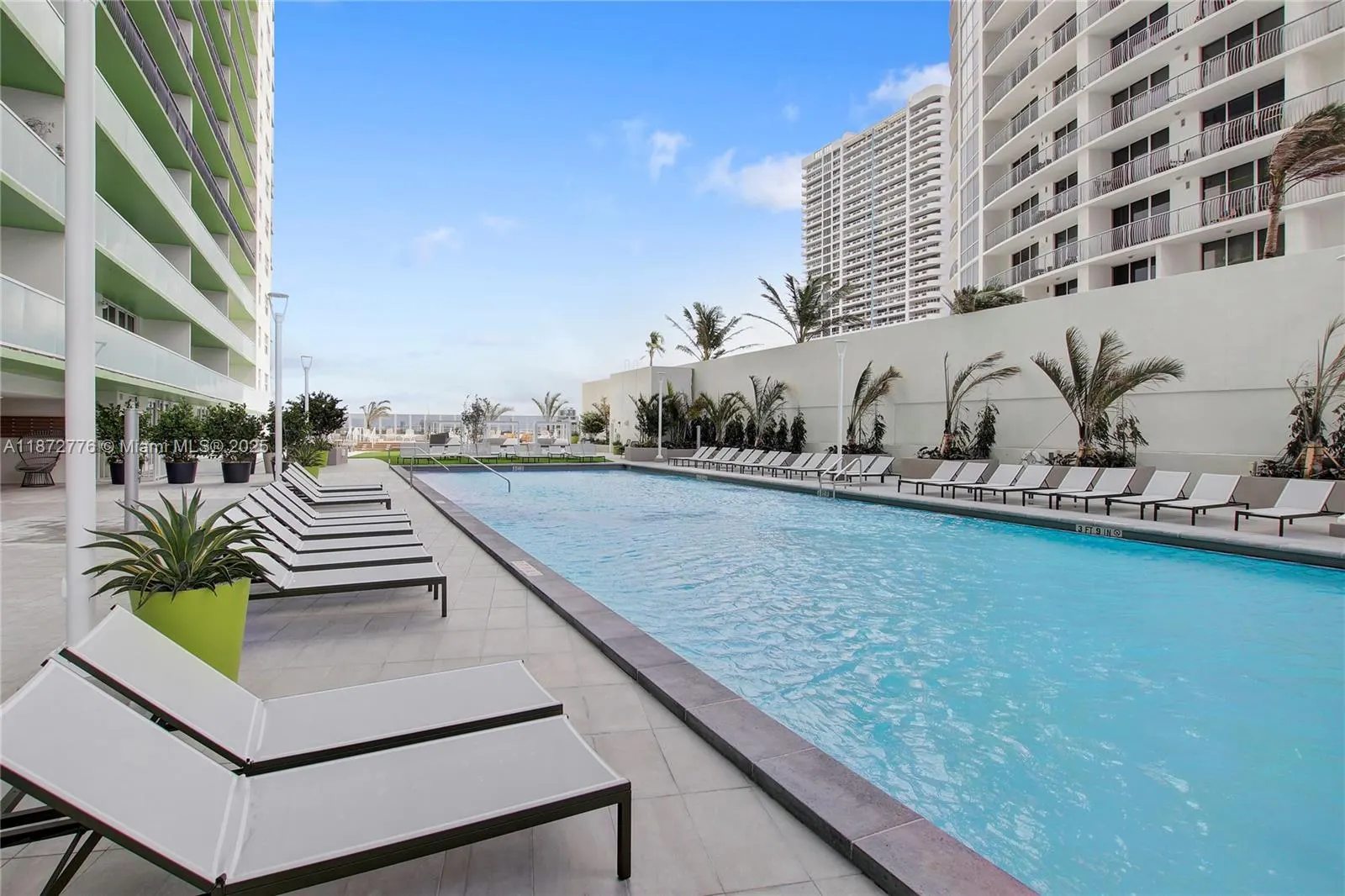 1756 N Bayshore Dr, #36B