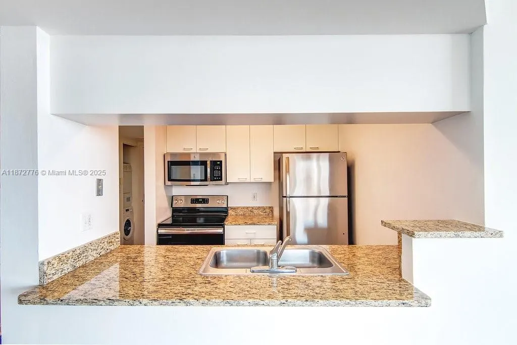 1756 N Bayshore Dr, #36B