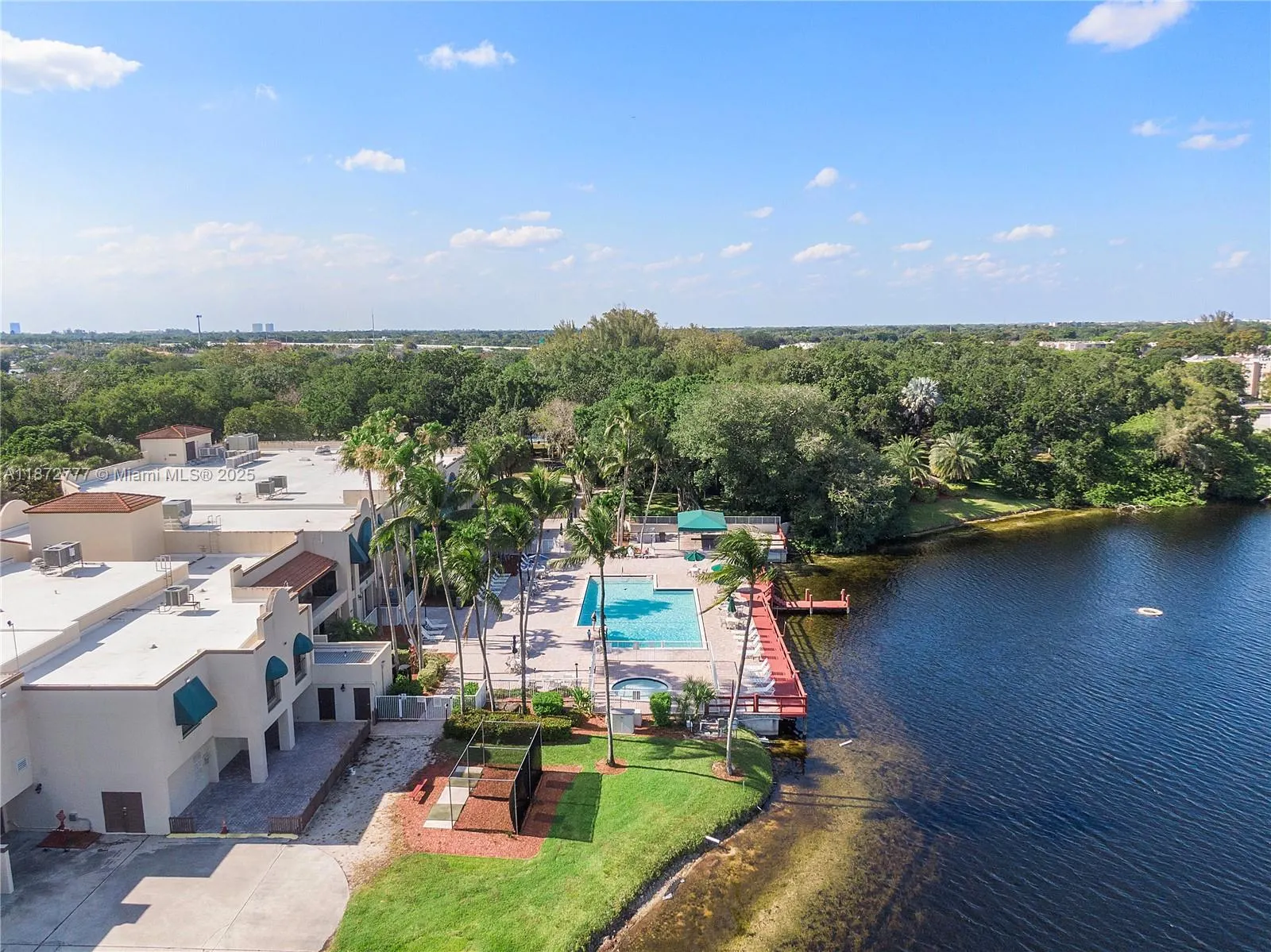 9431 Live Oak Pl, #205