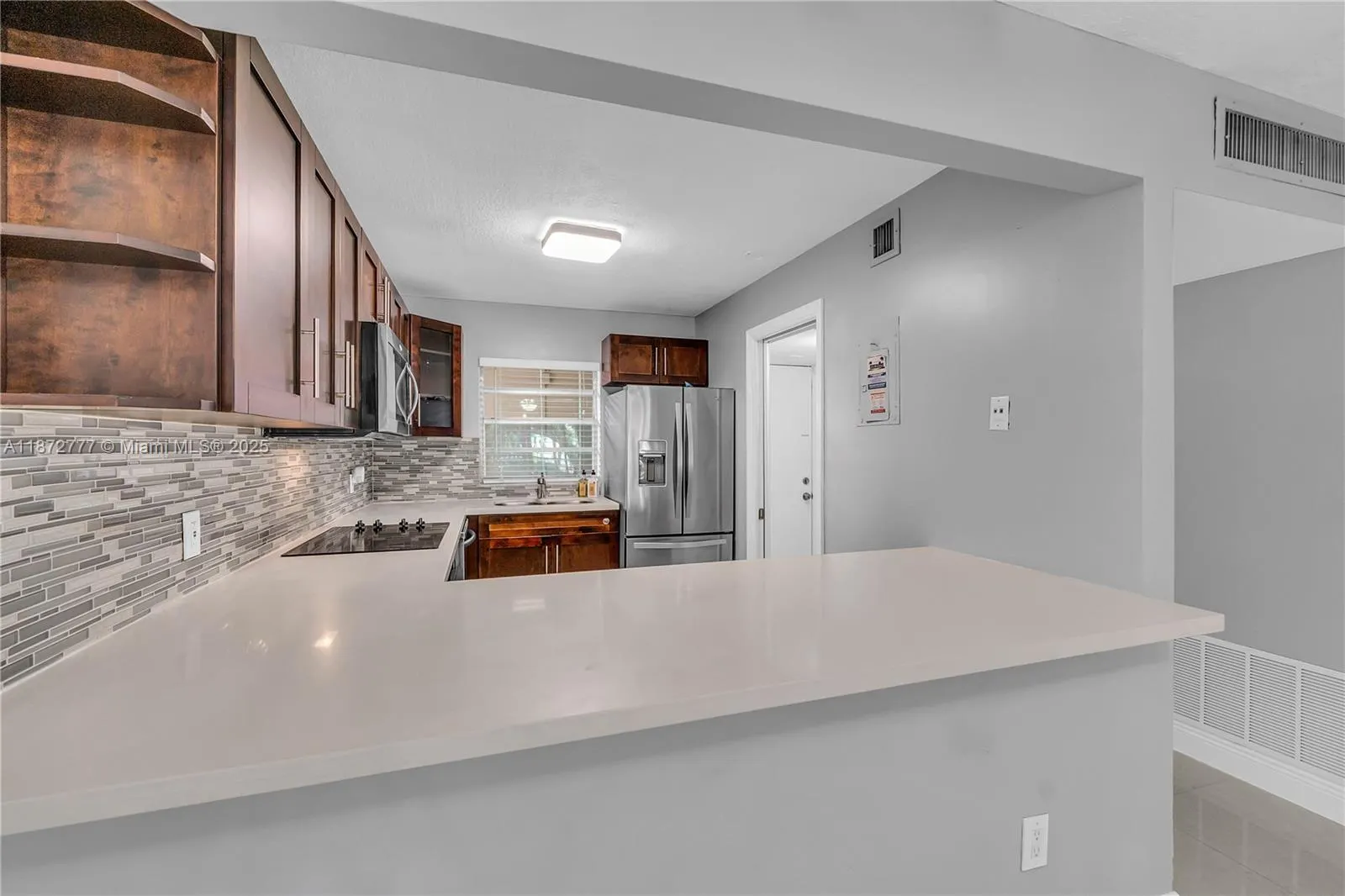 9431 Live Oak Pl, #205