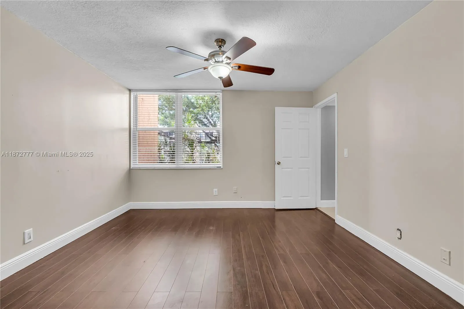 9431 Live Oak Pl, #205