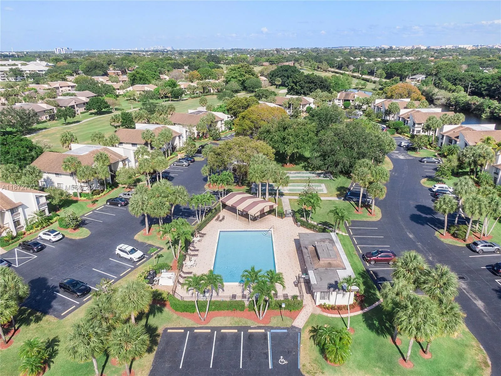 9431 Live Oak Pl, #205