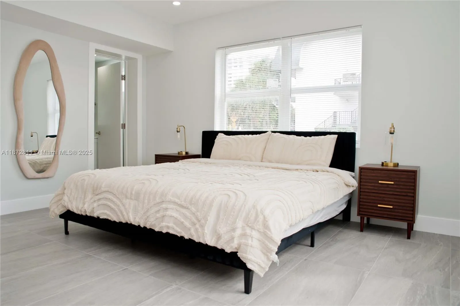 4051 N Ocean Dr, #3