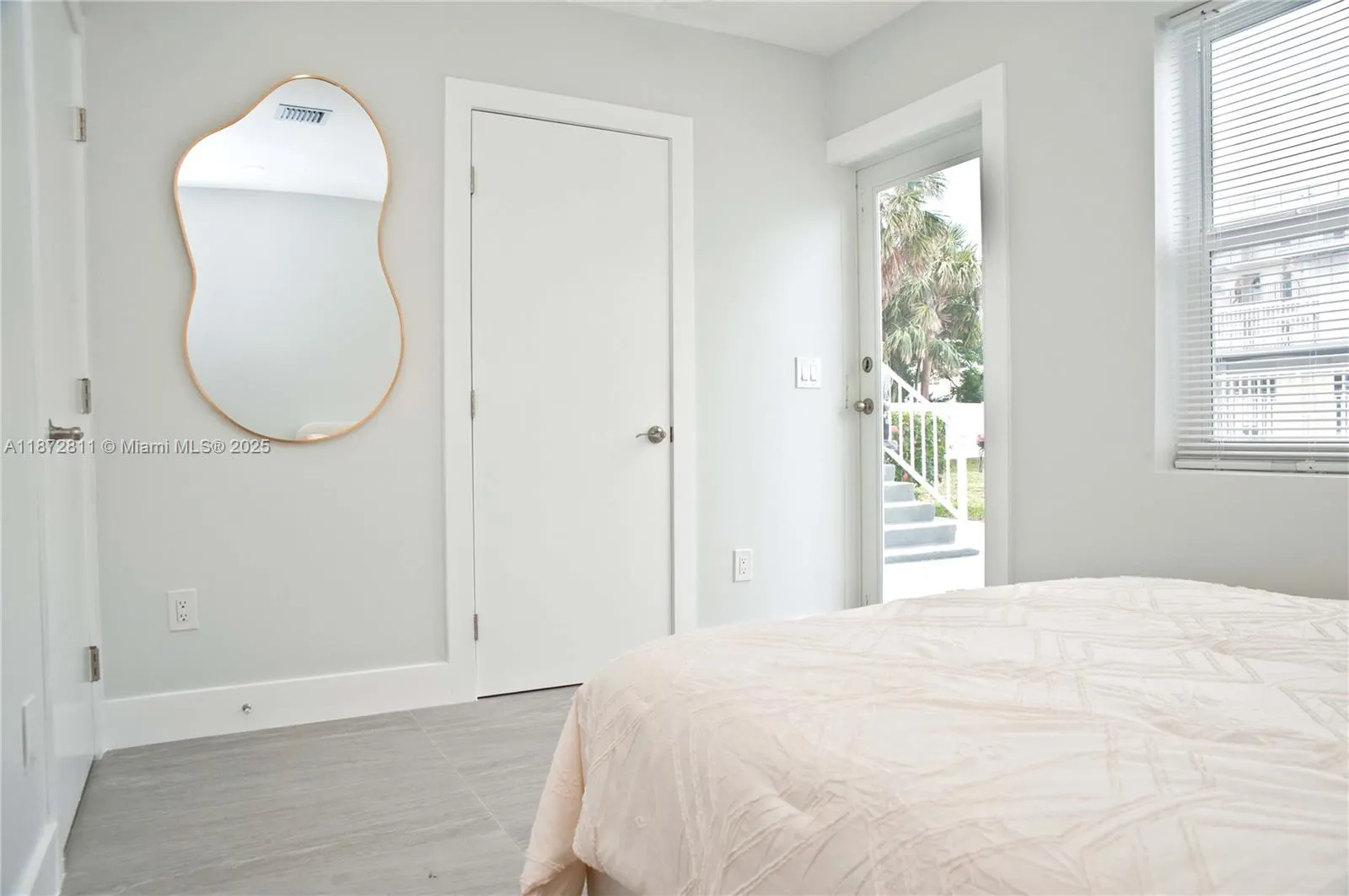 4051 N Ocean Dr, #3