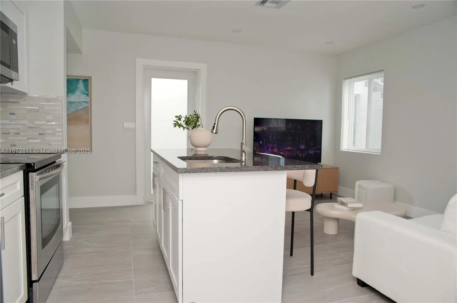 4051 N Ocean Dr, #3