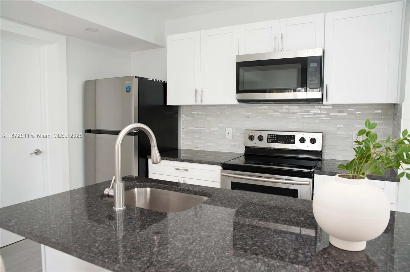 4051 N Ocean Dr, #3