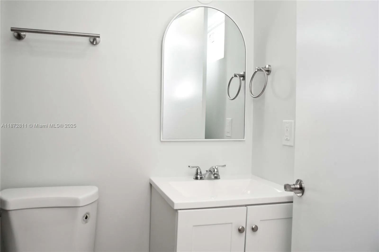 4051 N Ocean Dr, #3