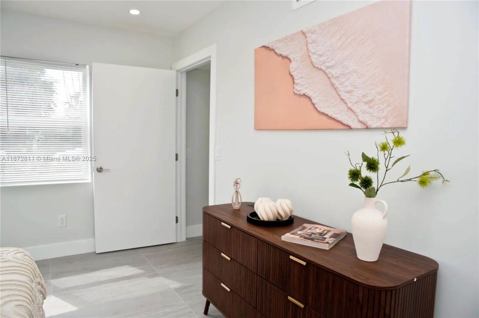4051 N Ocean Dr, #3