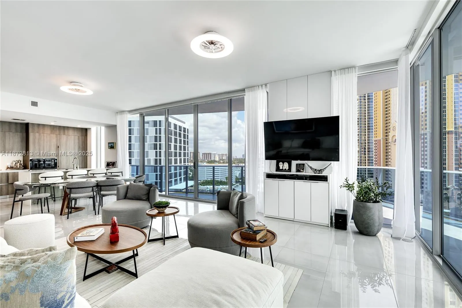 17550 Collins Ave, #1405