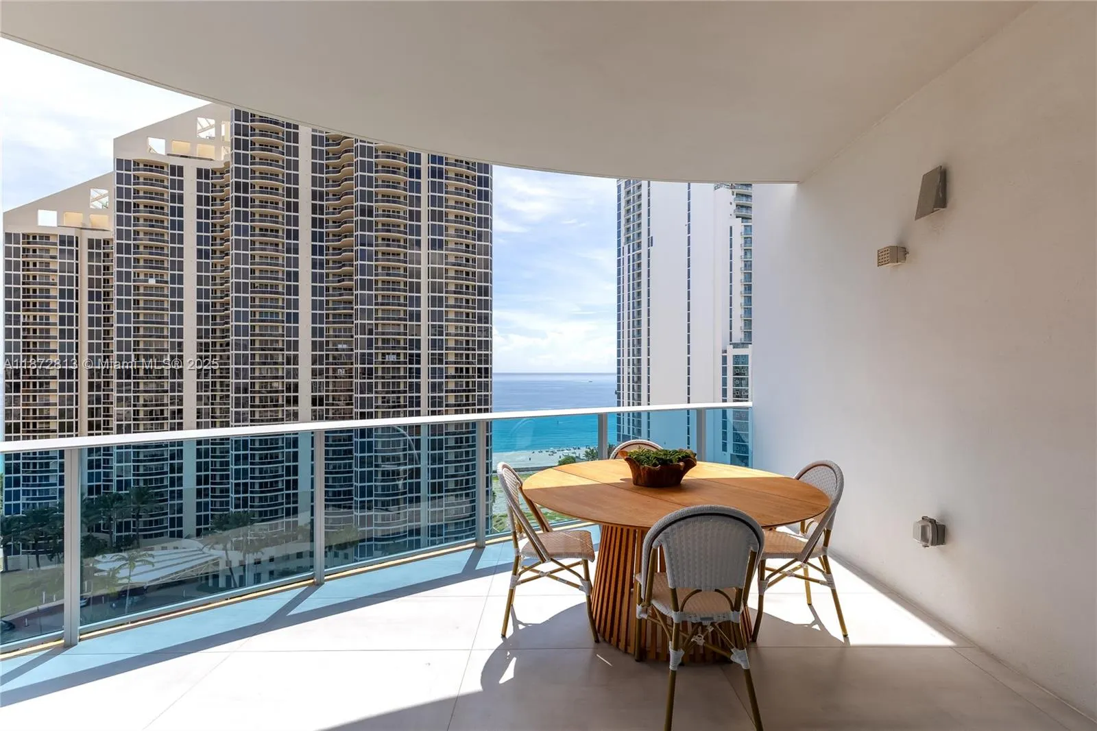 17550 Collins Ave, #1405
