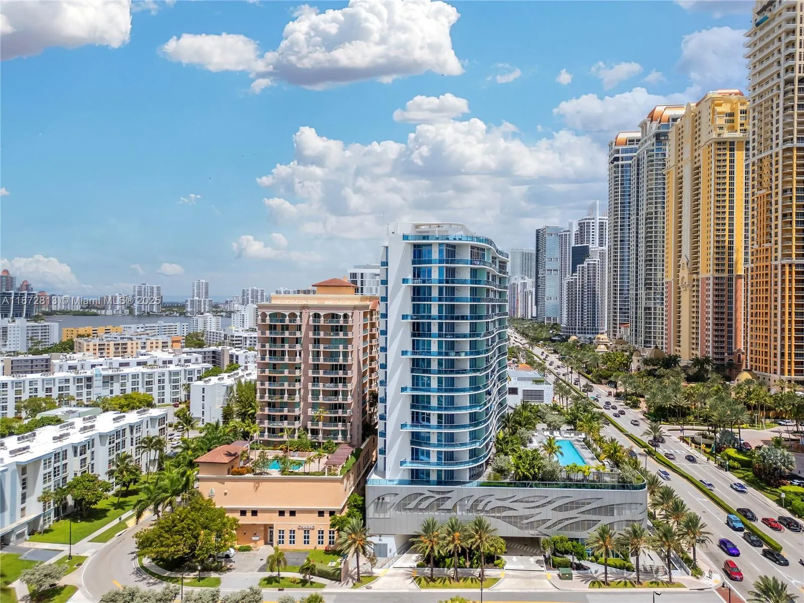 17550 Collins Ave, #1405