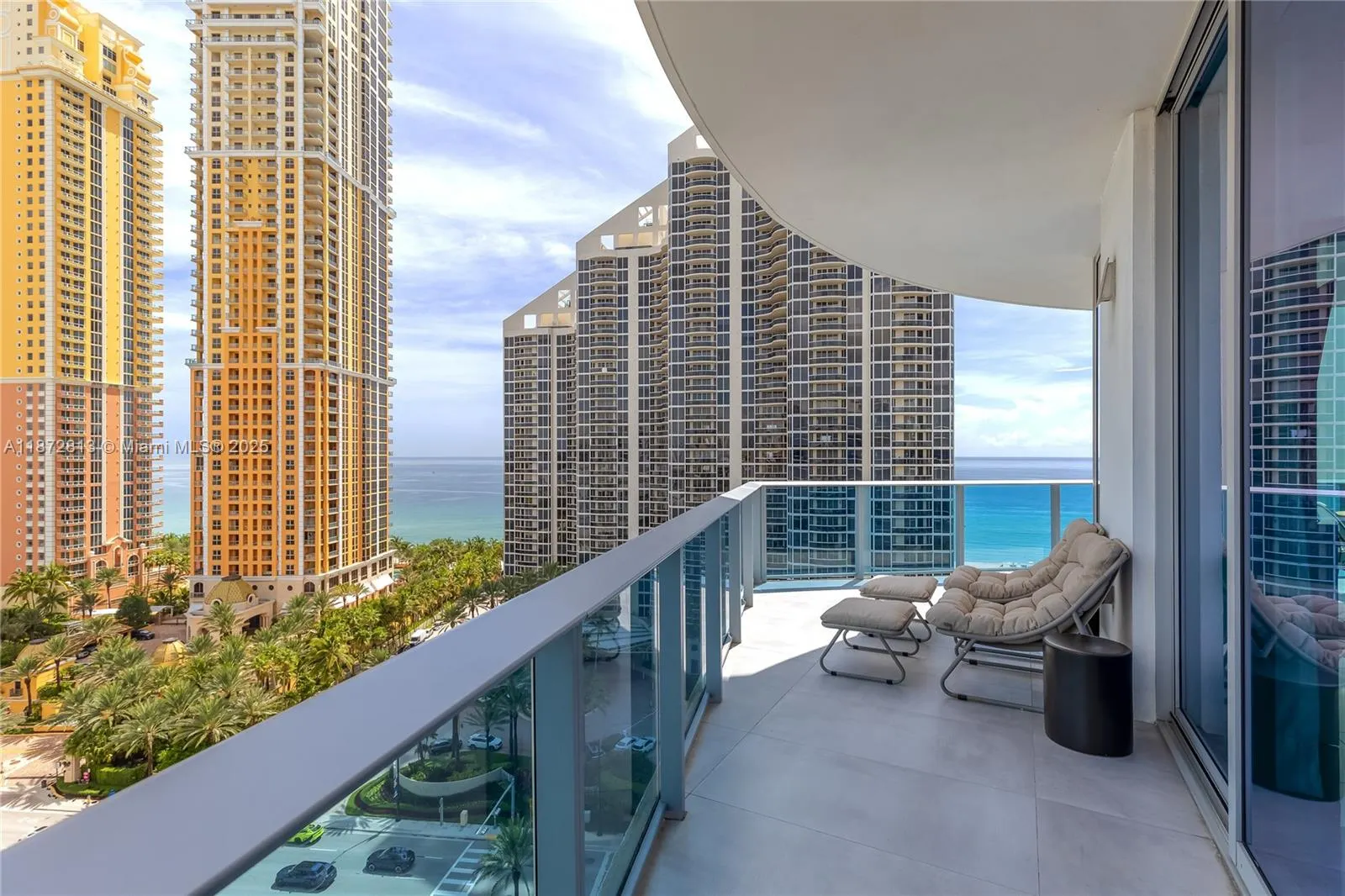 17550 Collins Ave, #1405