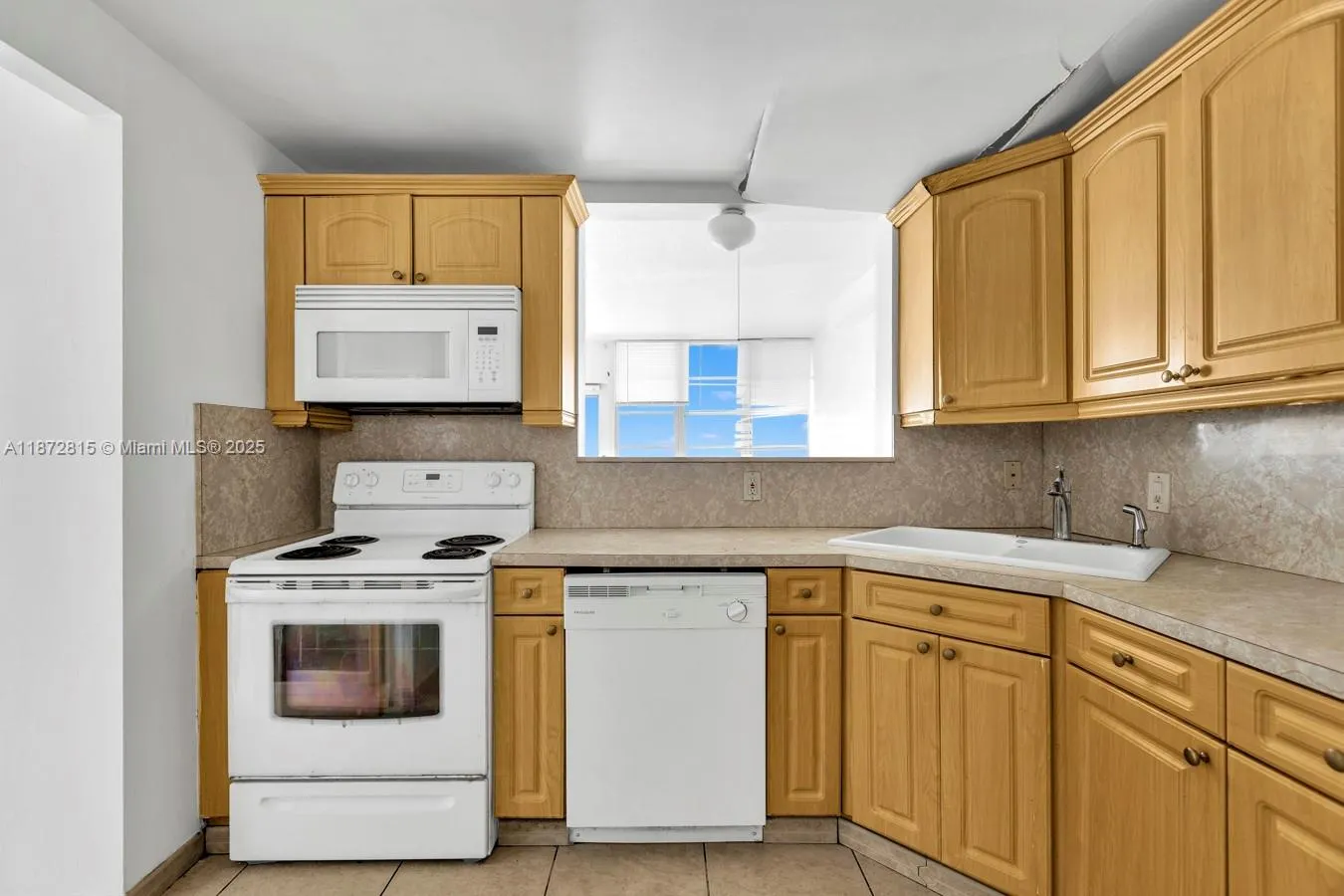 2025 NE 164th St, #510