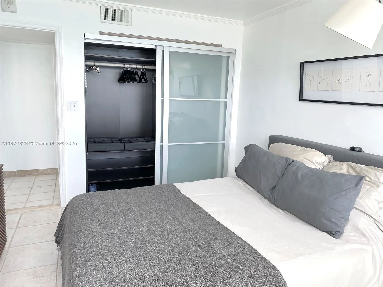 7135 Collins Ave, #1806