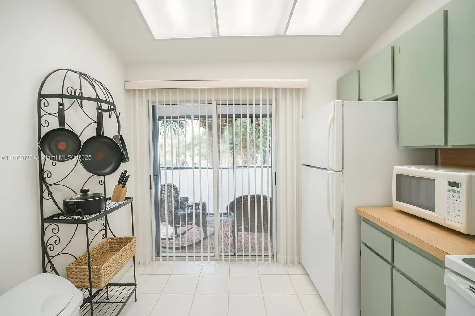 3400 FROSTY WAY, #4704
