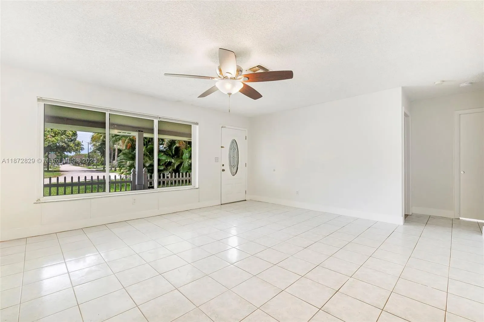 3431 NE 15th Ave