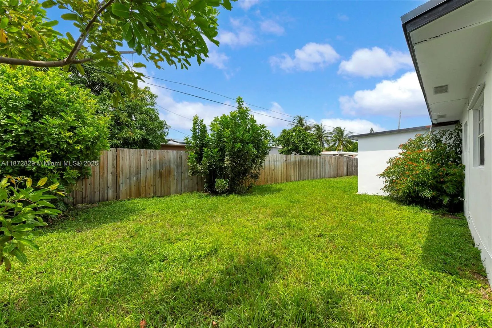 3431 NE 15th Ave