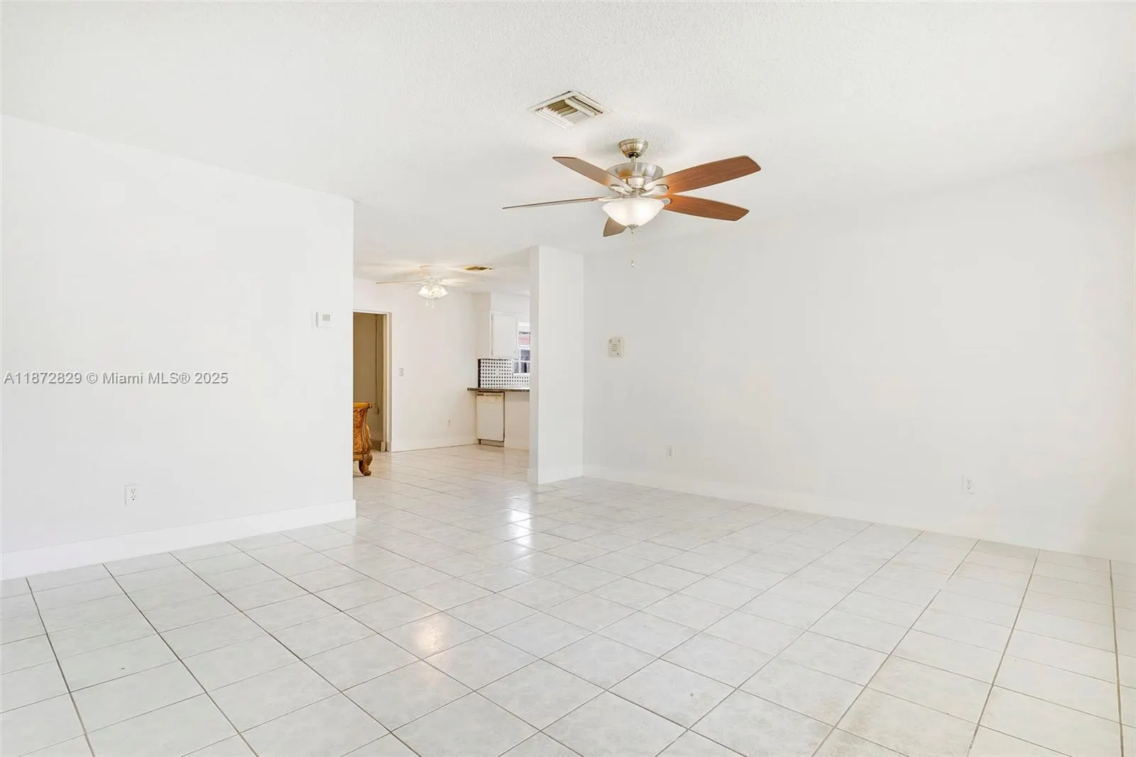 3431 NE 15th Ave