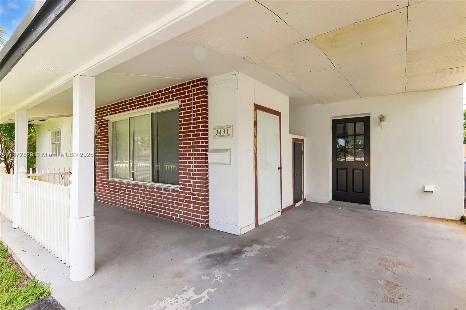 3431 NE 15th Ave
