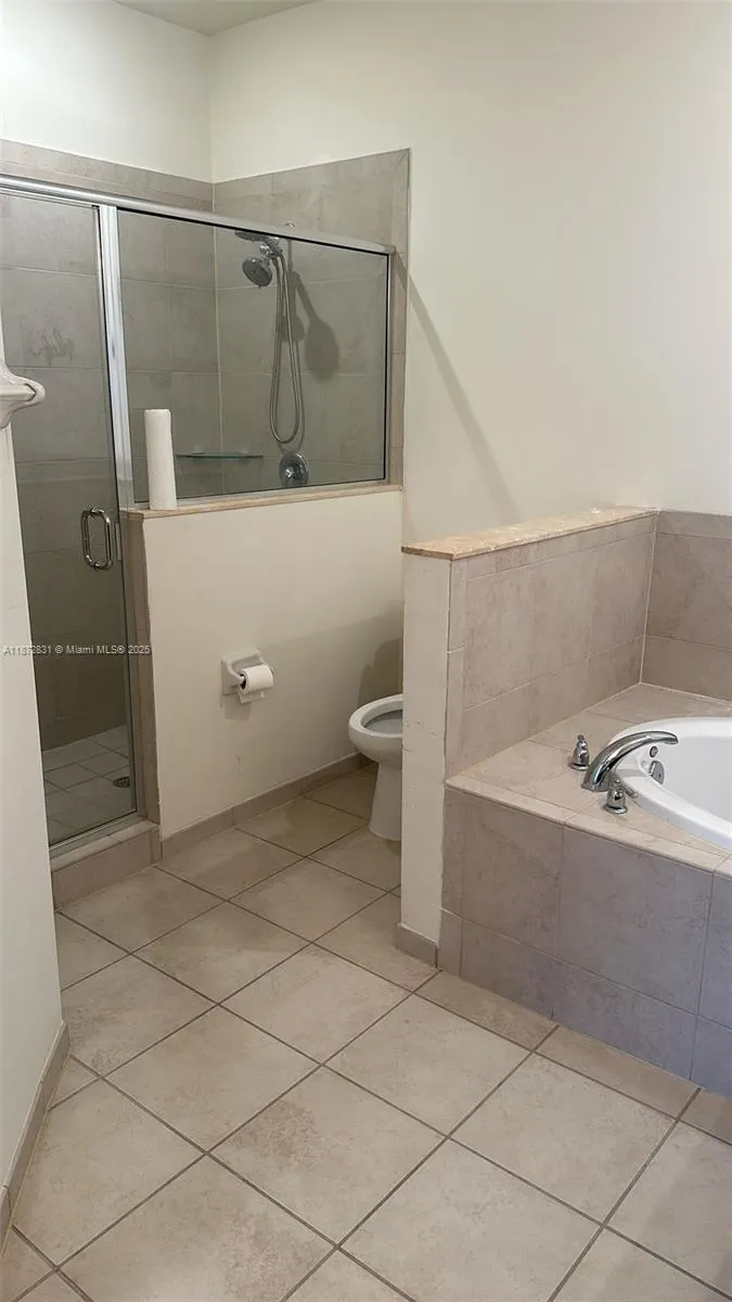 118 NE 23rd Ter, #1