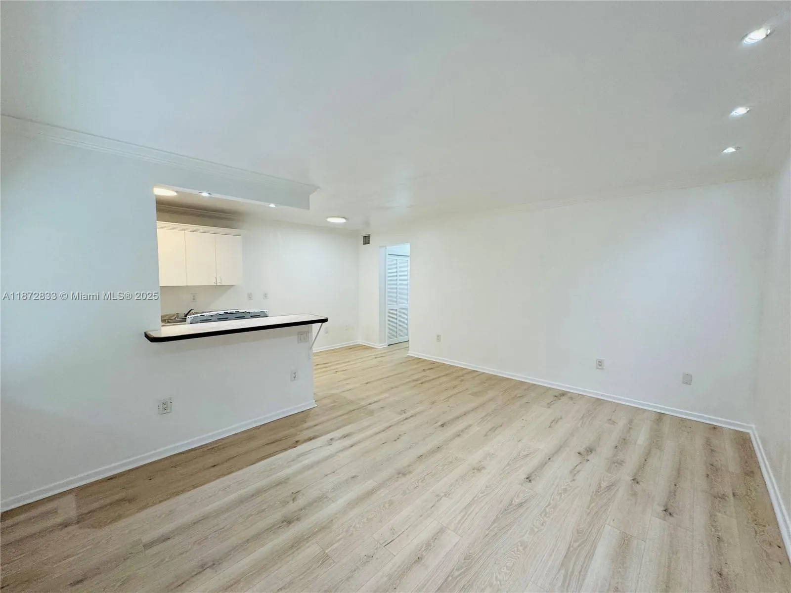 75 Washington Ave, #3