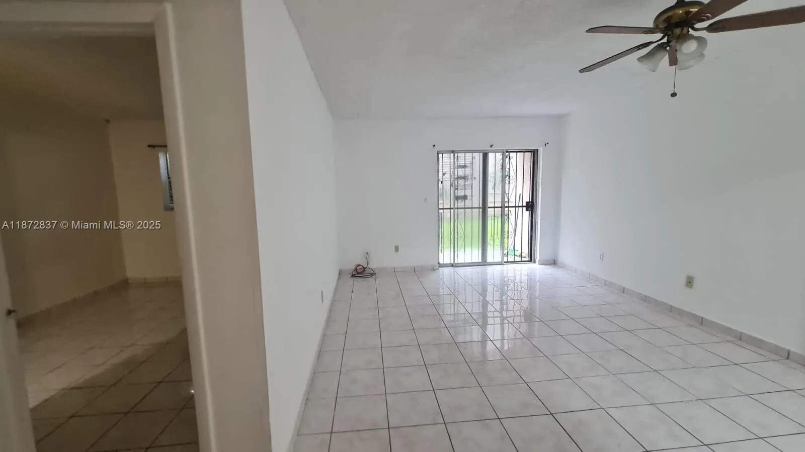 3640 NW 9th st, #105