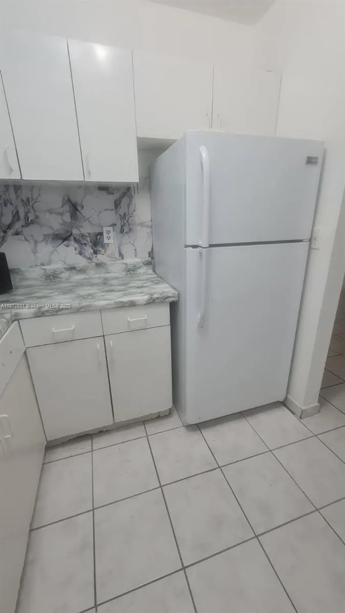 3640 NW 9th st, #105